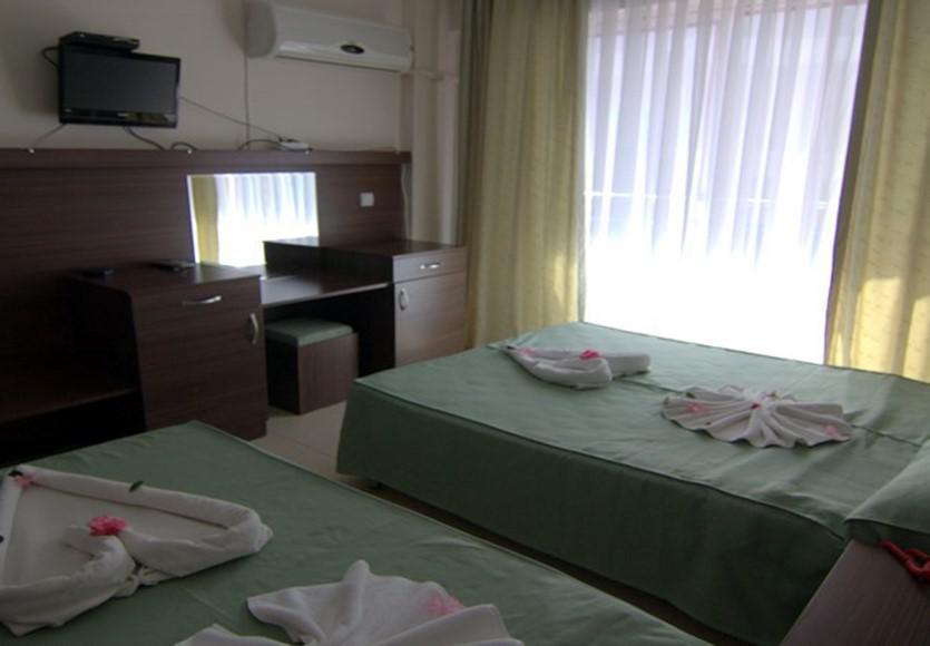 Kalamaki Beach 3*